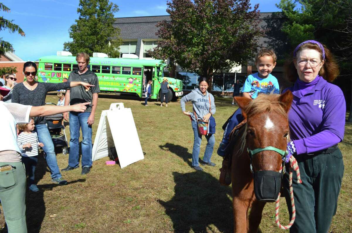 In Pictures Family Fun Day at Holly Pond Preschool