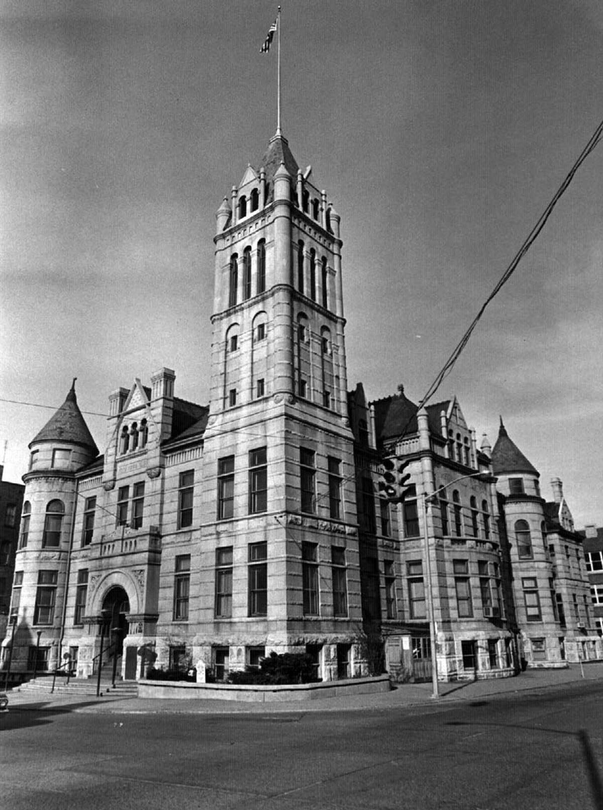 Winds brought down Cohoes City Hall landmark flag