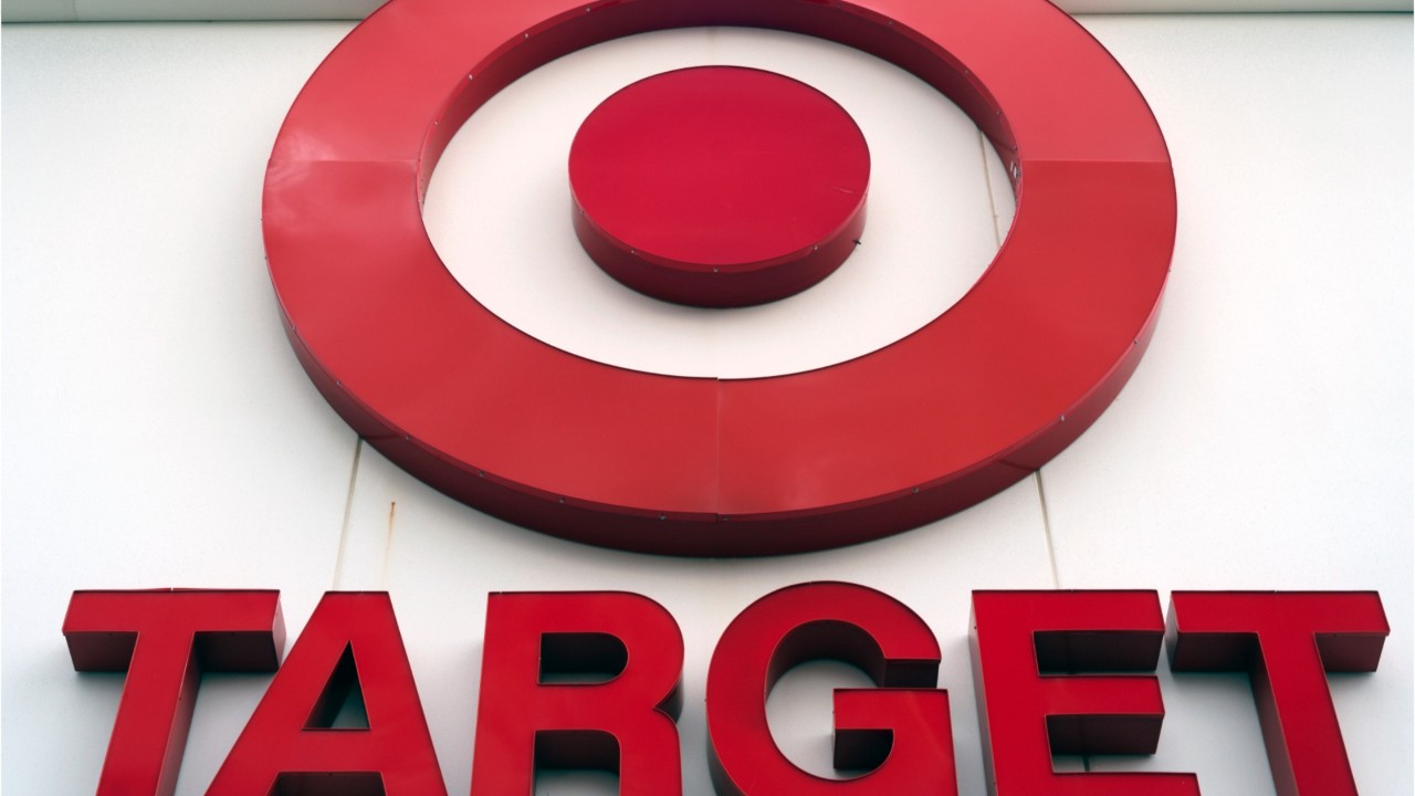 Target releases their 2017 Toy Book ad, offers gift ideas for the