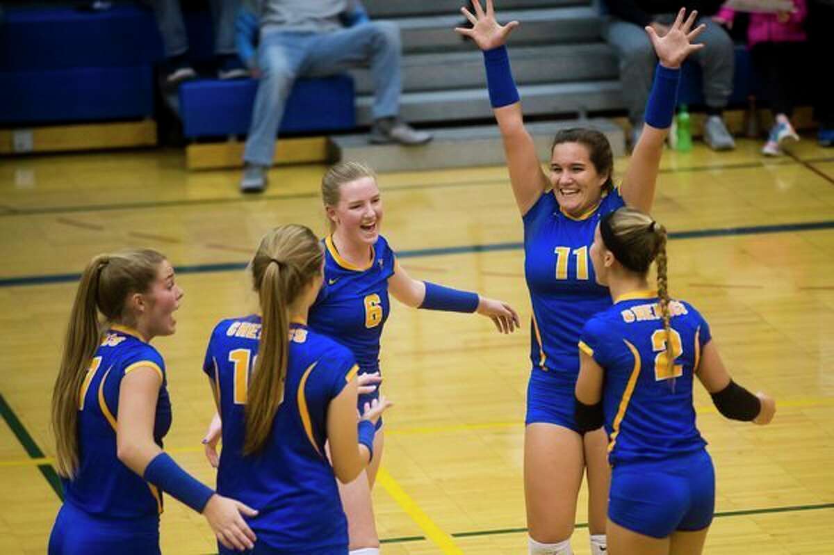 Midland volleyball sweeps Dow in dominant fashion