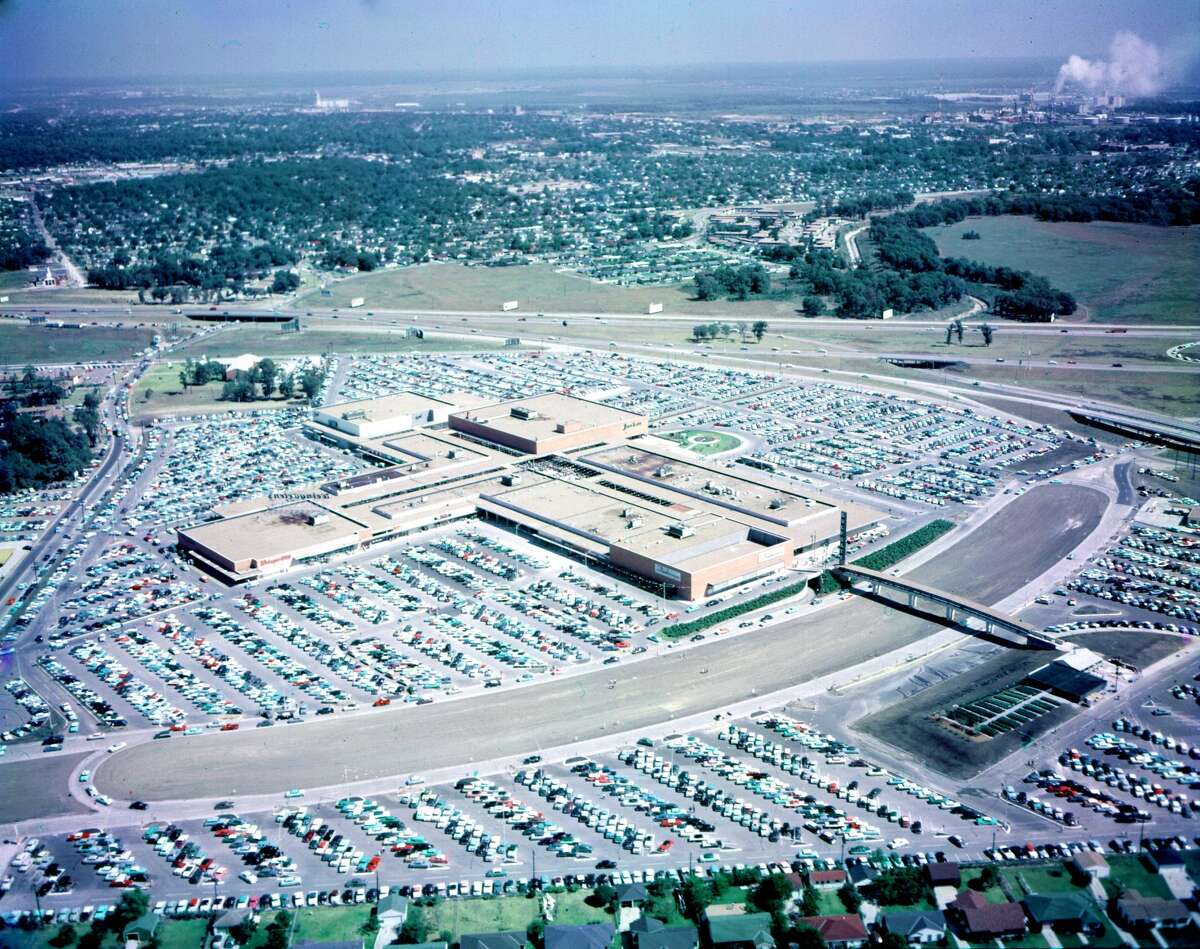 Aerial photo shows how the Gulfgate area looked before the shopping