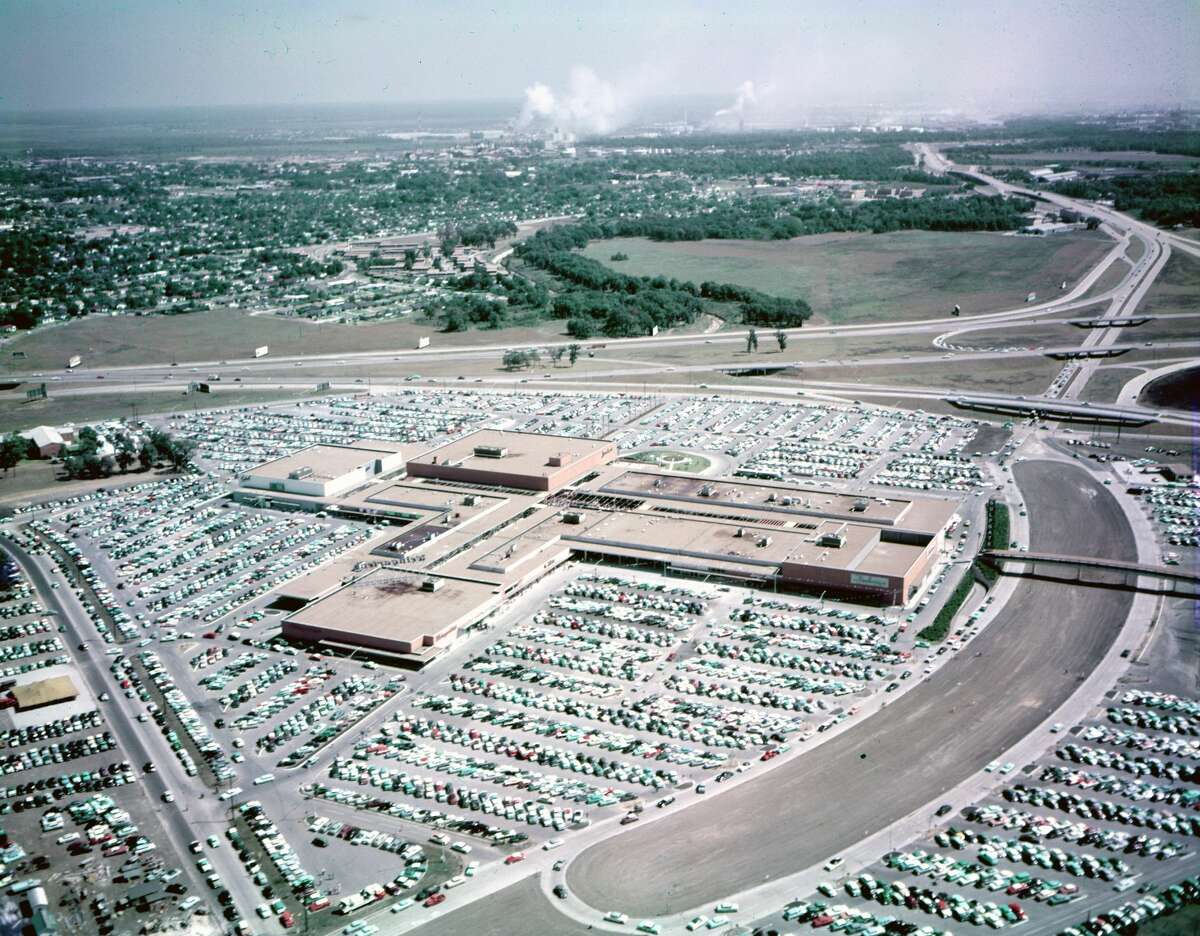 Aerial photo shows how the Gulfgate area looked before the shopping