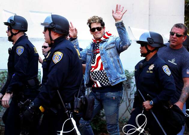 Conservatives can sue UC Berkeley over restrictions to speakers, judge rules