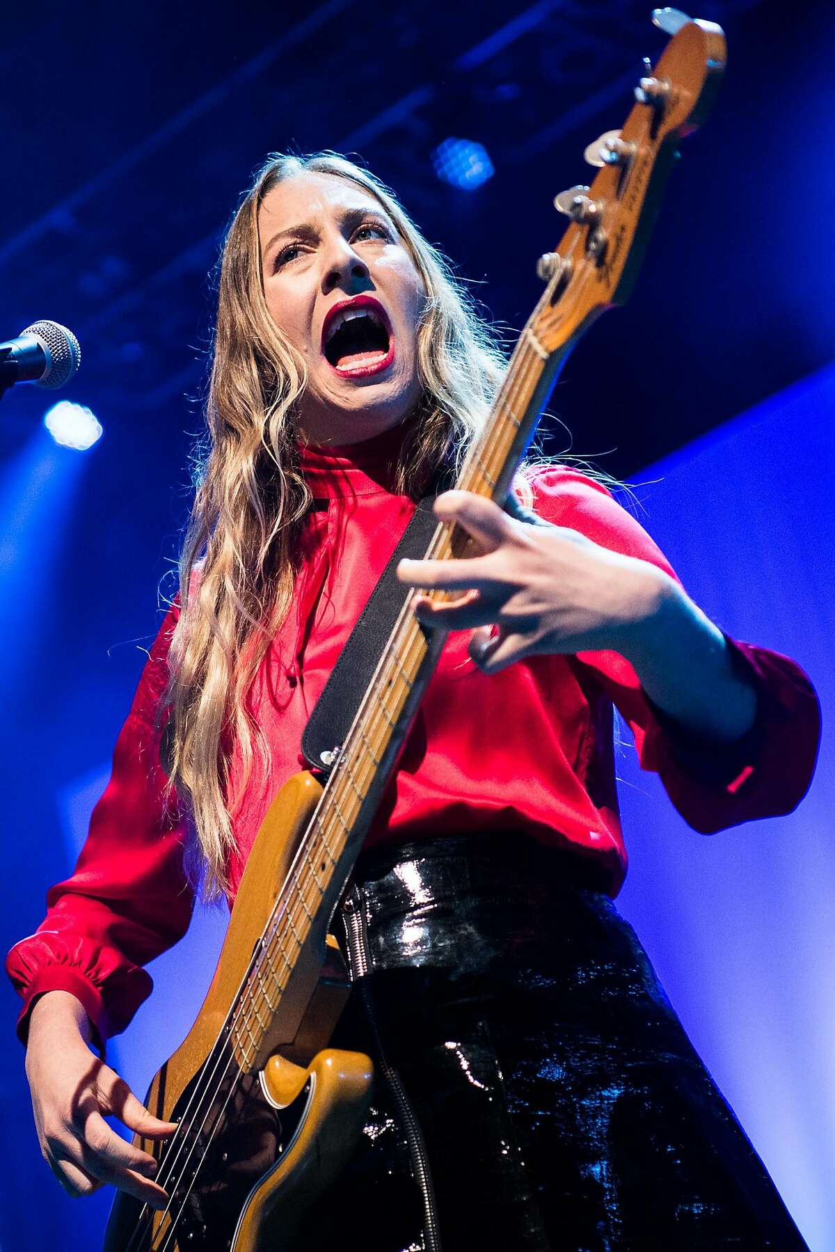 LOS ANGELES, CA - OCTOBER 19: Este Haim of HAIM performs onstage at The Greek Theatre on October 19, 2017 in Los Angeles, California. (Photo by Emma McIntyre/Getty Images)