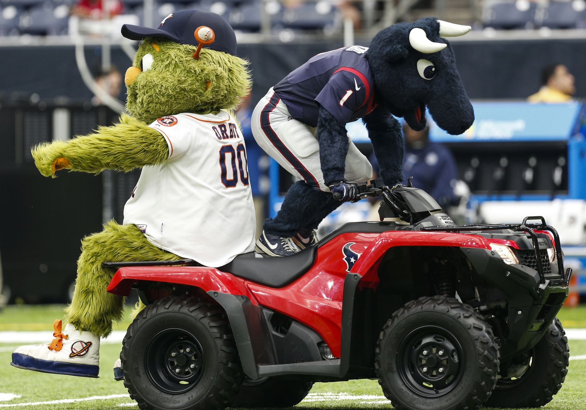 Houston sports themed couples Halloween costumes