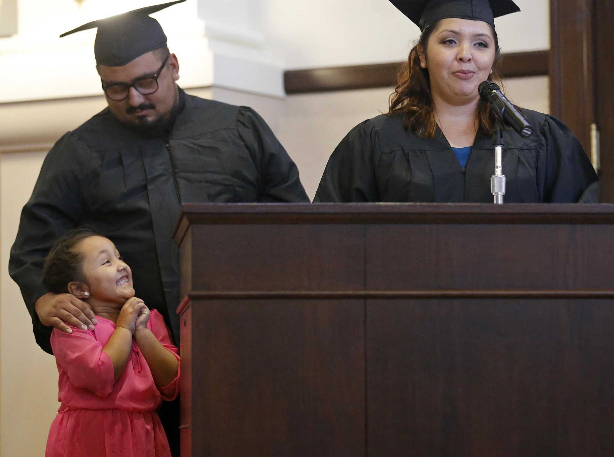 Drug court grads see hope and united families - Vimarsana News