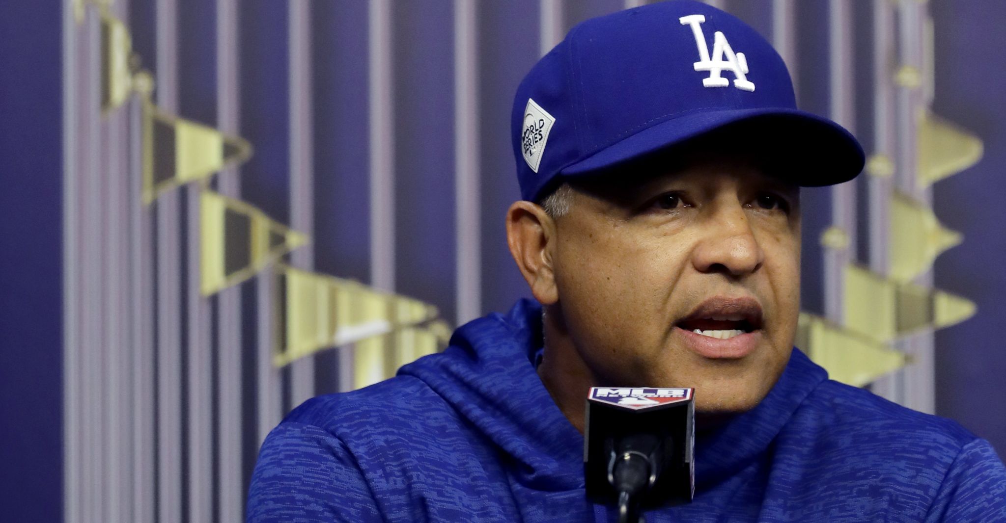 Dodgers manager Dave Roberts recalls memorable catch on Tal's Hill