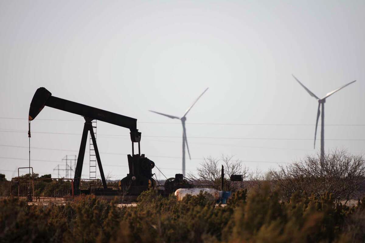 Wind power blows past coal in Texas
