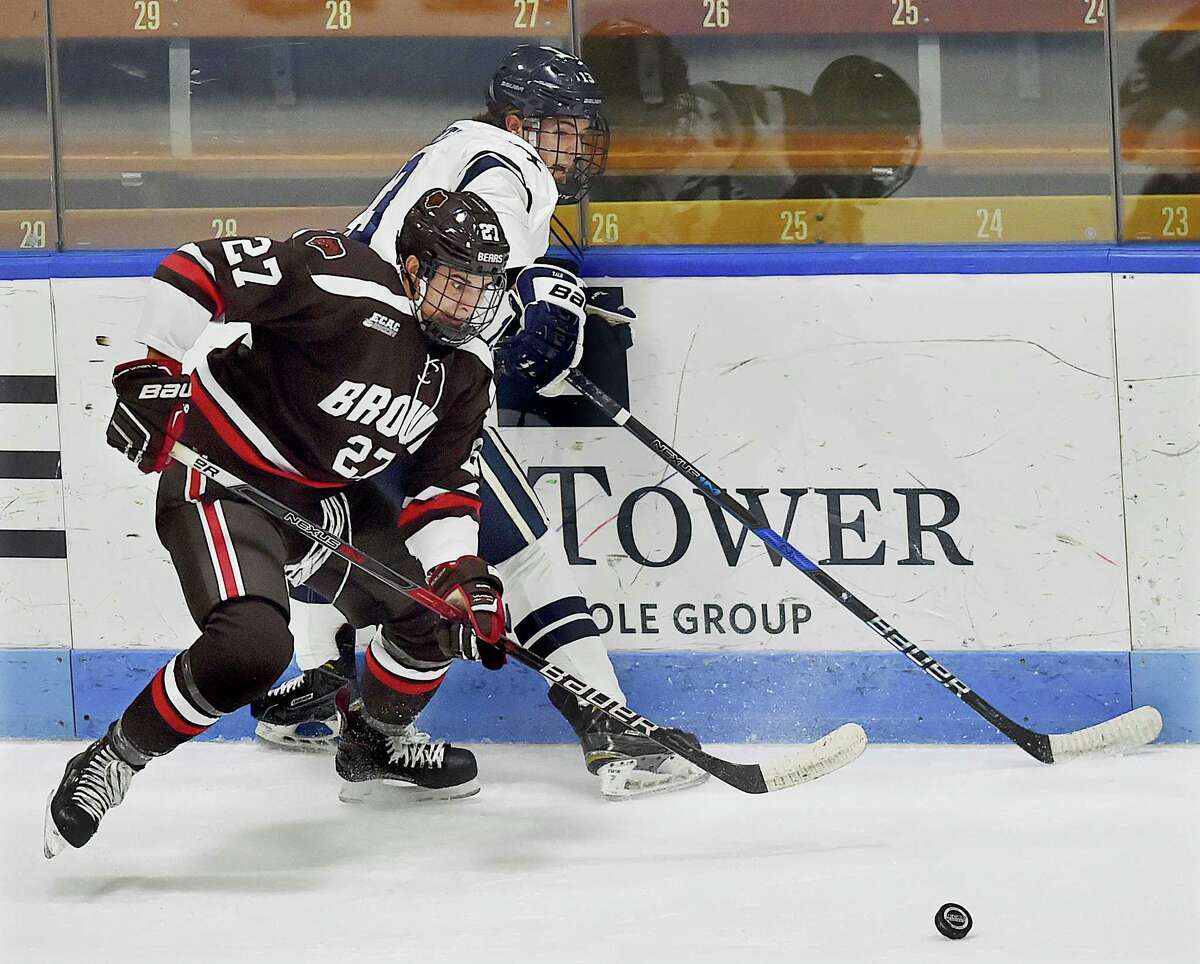 Yale hockey team drops season opener to Brown