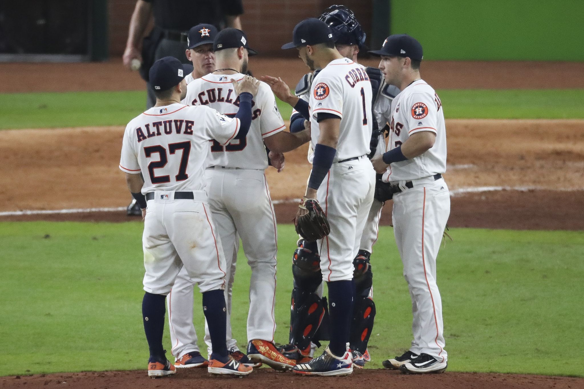 Some look askew at Yuli Gurriel's dugout squint