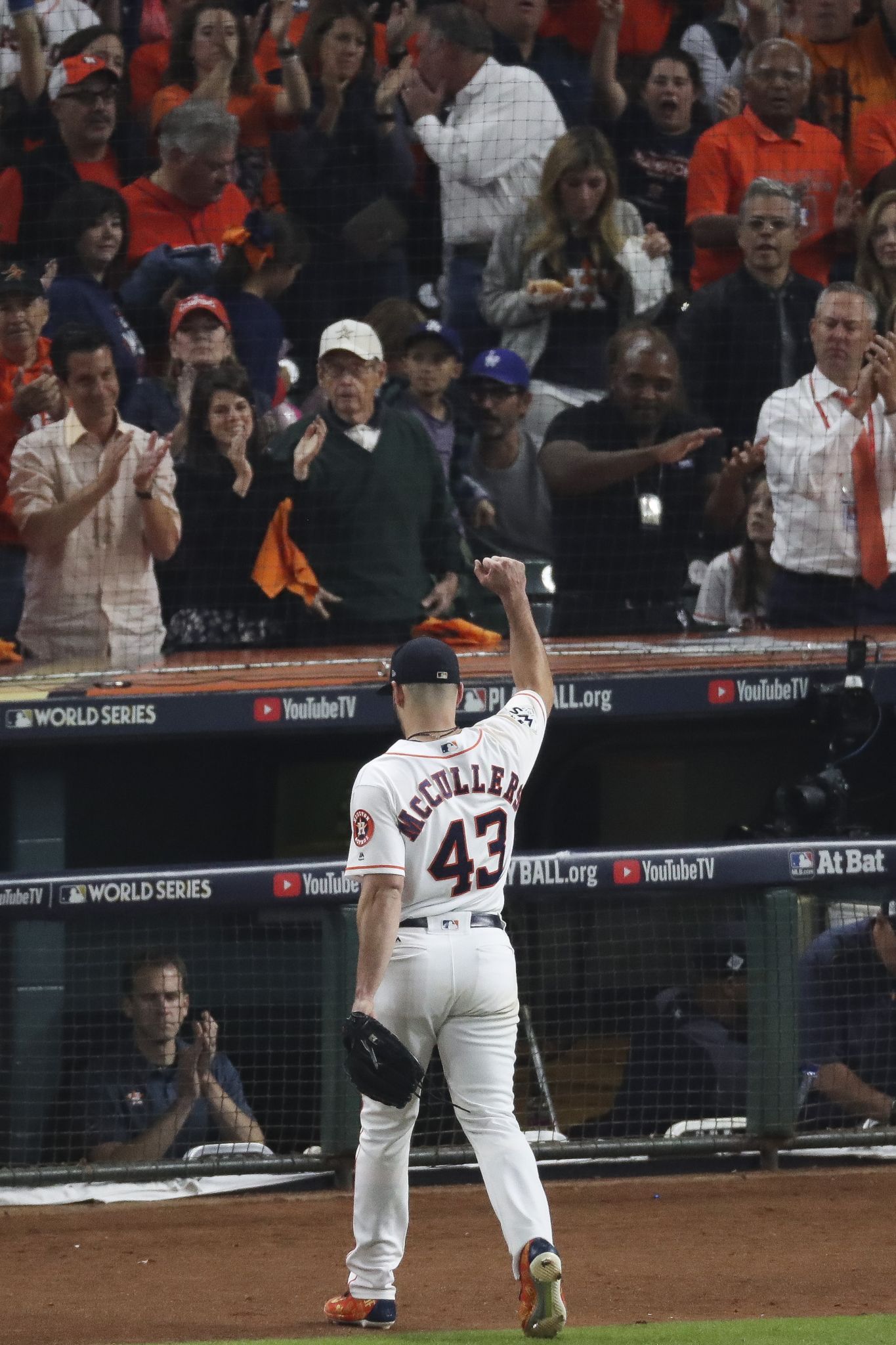 Some look askew at Yuli Gurriel's dugout squint