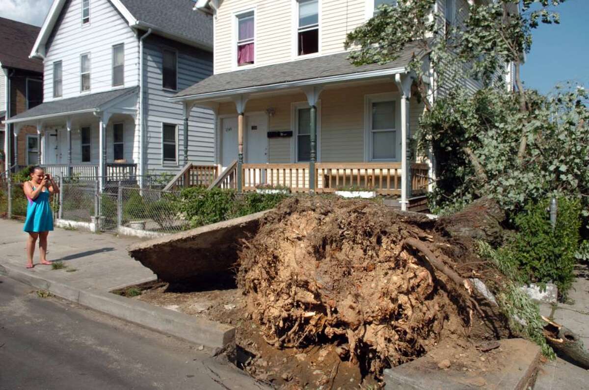 FEMA tours Bridgeport's tornado damage
