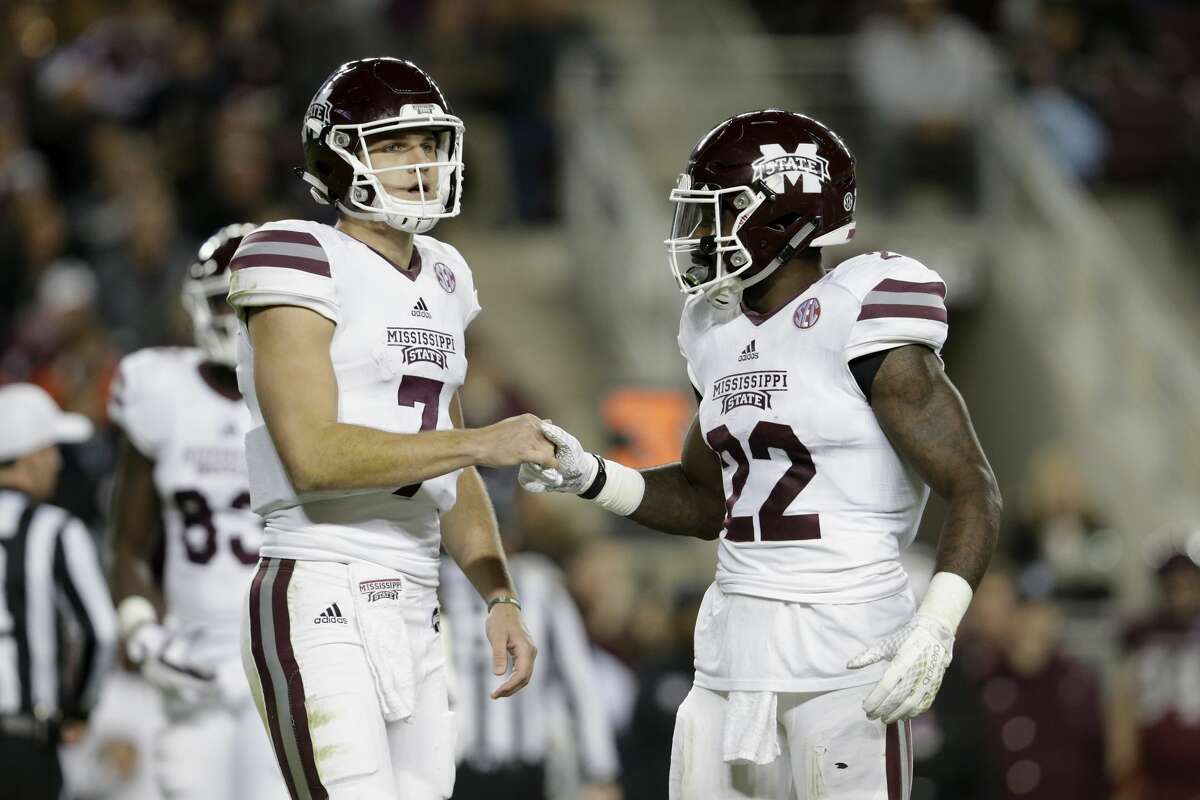 COLLEGE STATION, TX - OCTOBER 28: Nick Fitzgerald #7 of the Mississippi State Bulldogs and Aeris Williams #22 react after a penalty in the second quarter against the Texas A&M Aggies at Kyle Field on October 28, 2017 in College Station, Texas. (Photo by Tim Warner/Getty Images)
