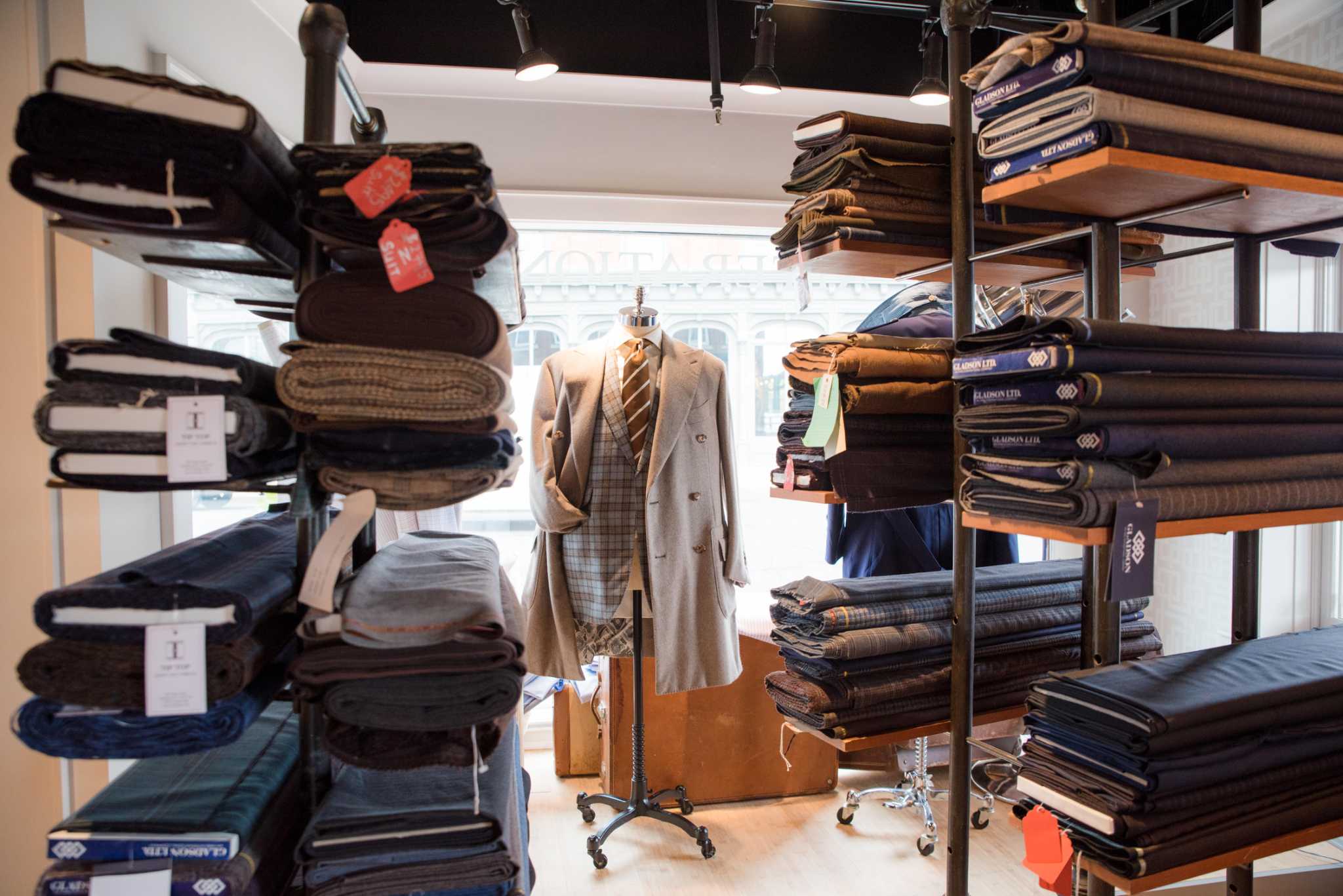 Tailor Stephen Kempson gives tips to the off-the-rack man
