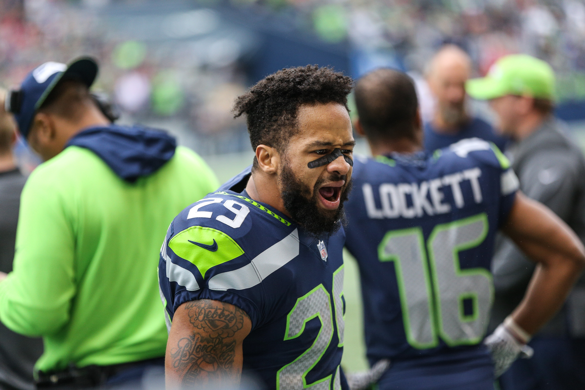 Earl Thomas Could Reportedly Be Traded By Seahawks - The Spun