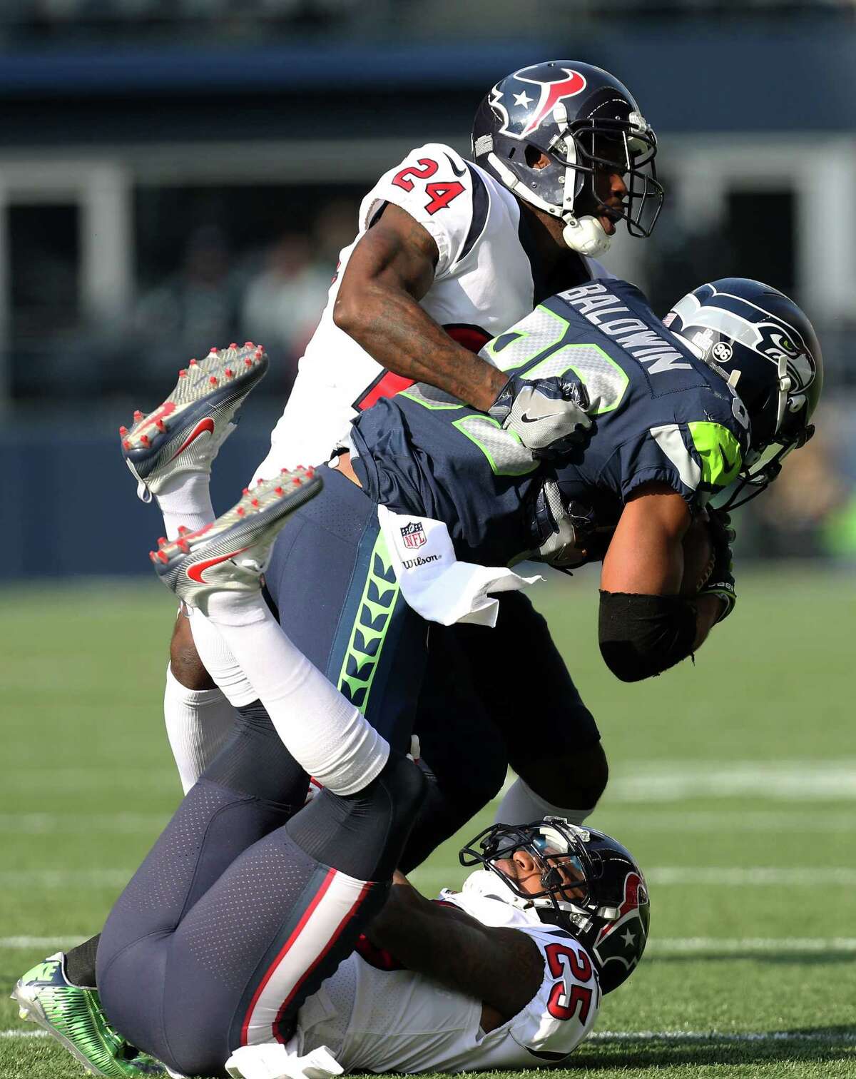 Johnathan Joseph practices, good to go for Sunday