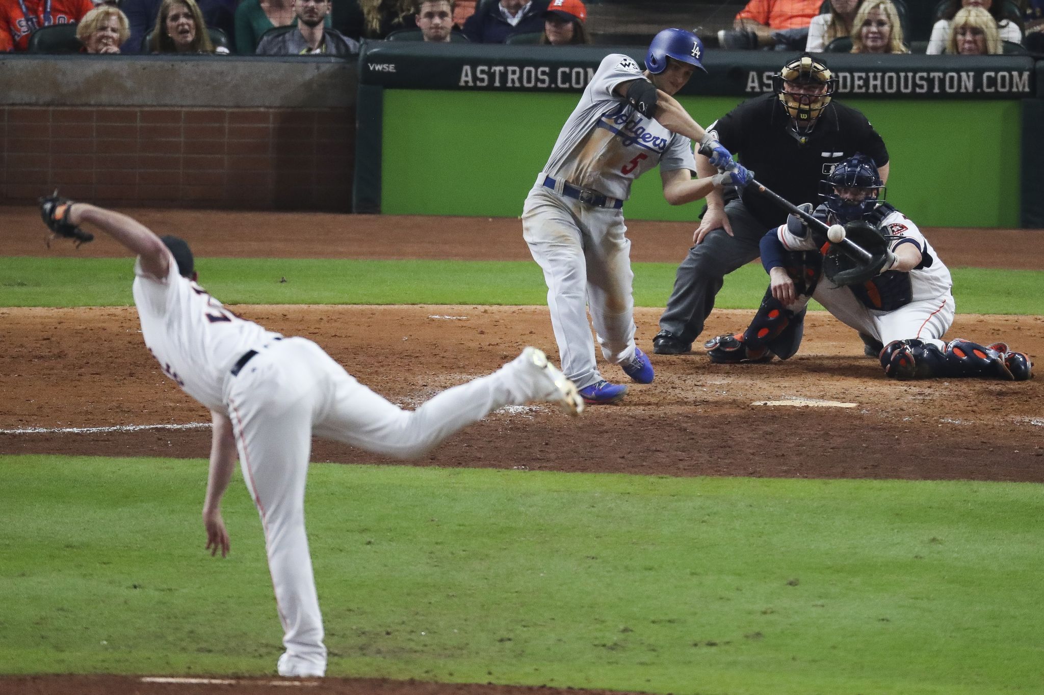 Springer leaves game after being hit on right hand by pitch - Newsday