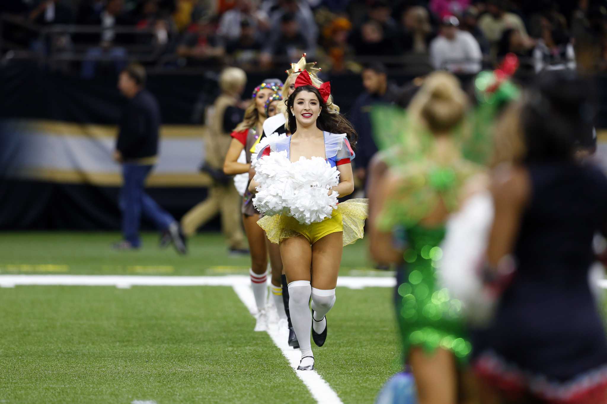 Chron.com: NFL Cheerleaders from Week 8 – Halloween Edition – Ultimate  Cheerleaders