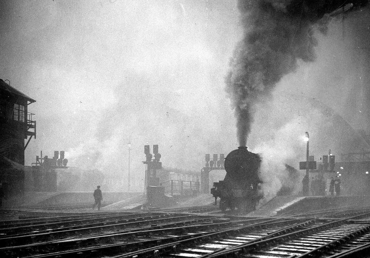 A train leaving London for Edinburgh from London in 2003. The Great Smog of 1952 illustrates the continuing danger of airborne pollutants known as particulate matter, for which environmental officials in the United States are considering new regulations, experts say.