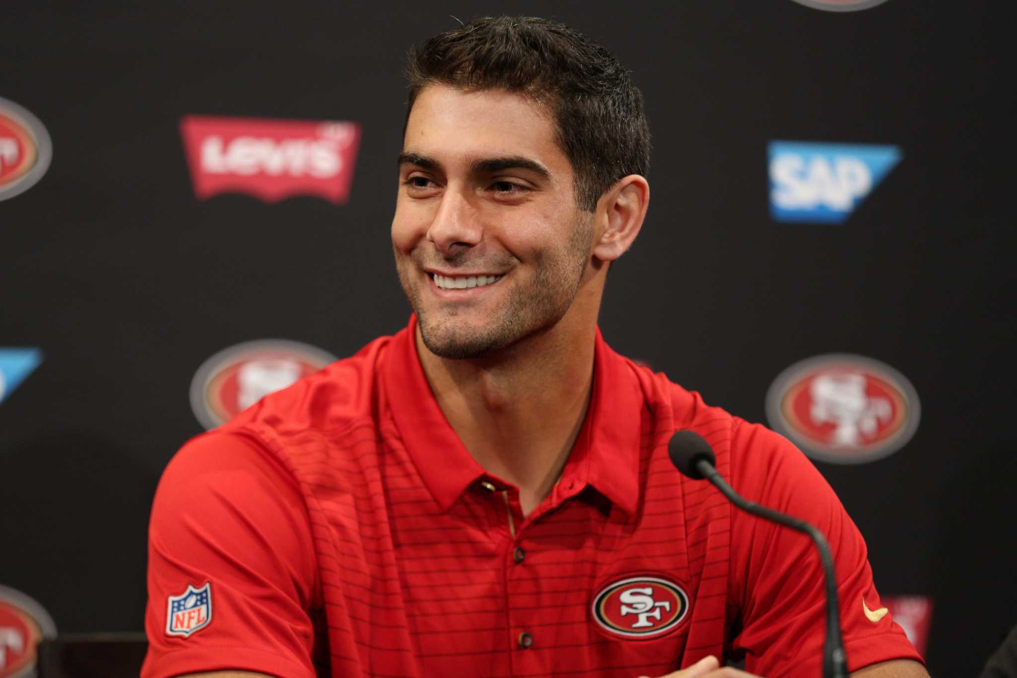 New 49ers quarterback Jimmy Garoppolo quickly takes charge