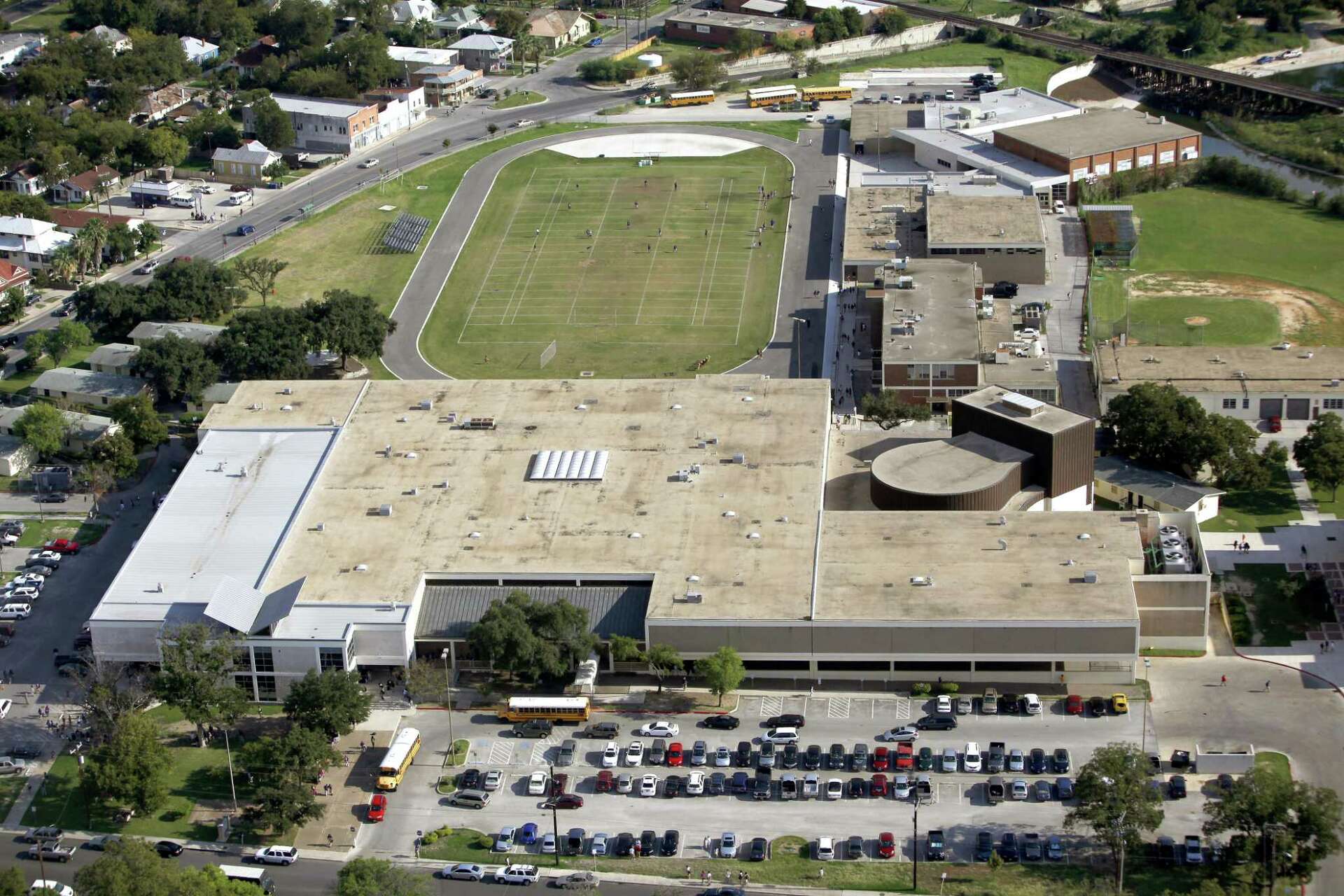 Brackenridge High School turns 100