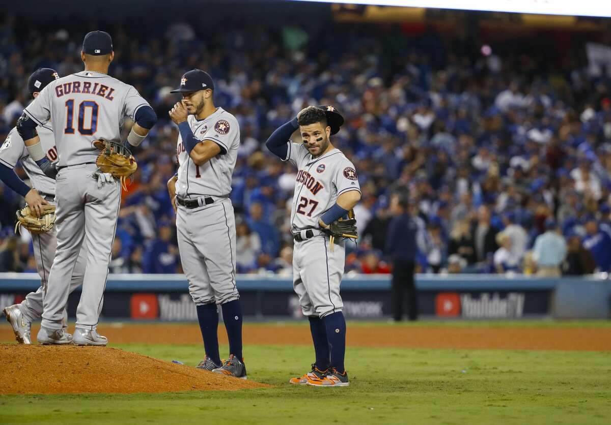 Dodgers pitcher took extra time so fans could boo Yuli Gurriel