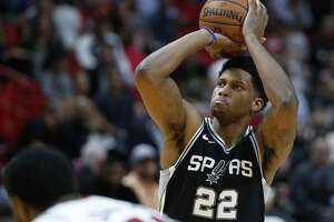 Sources: Spurs, Gay agree on a one-year deal