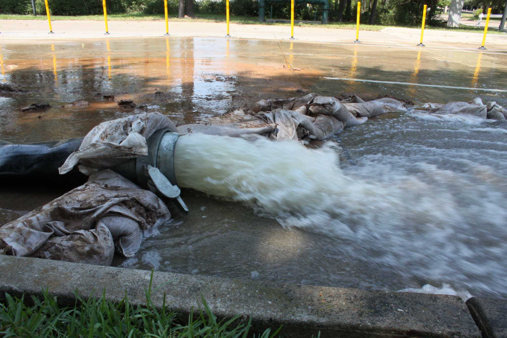 Hewlett Packard Enterprise to cut jobs, move manufacturing after Harvey