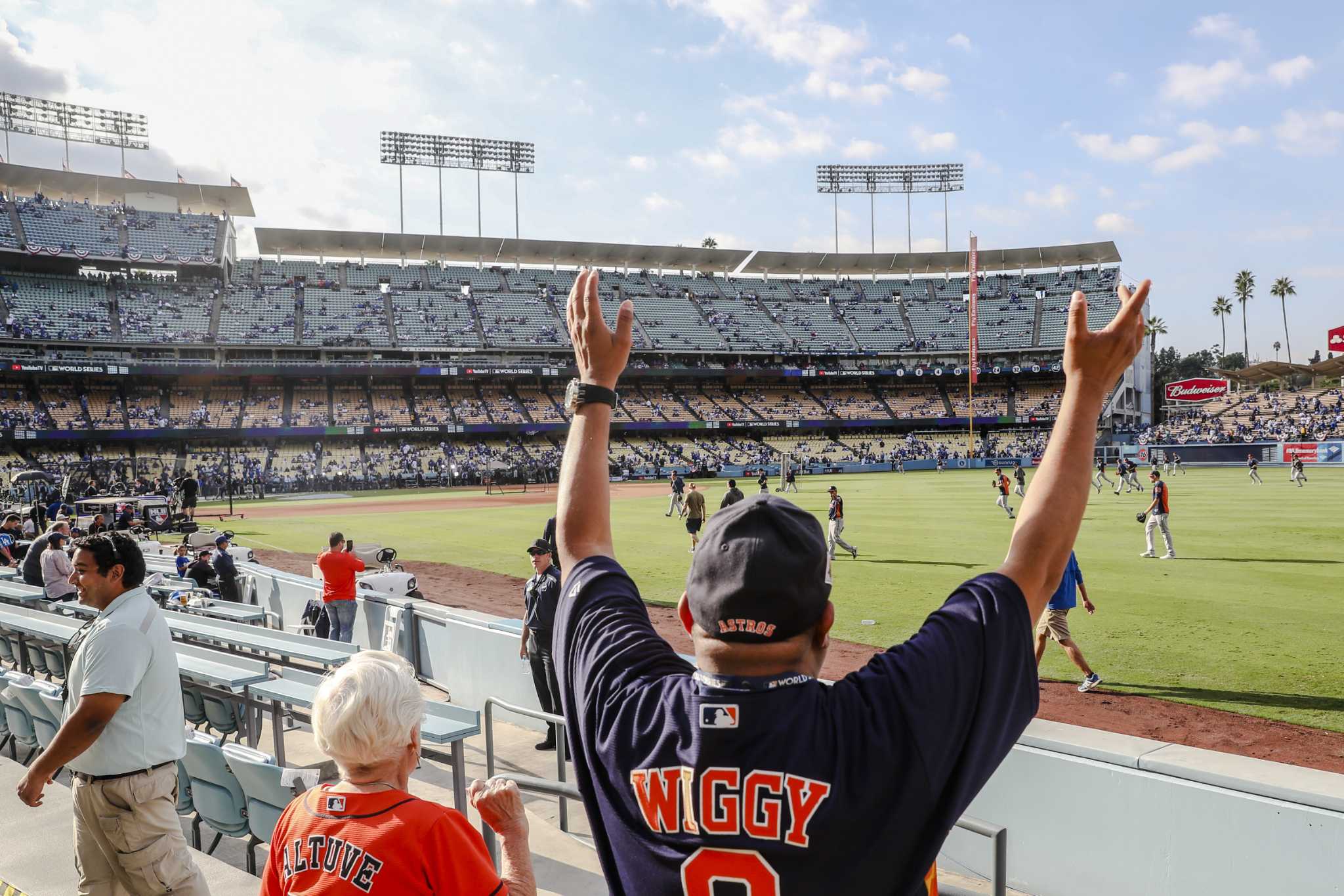 Astros fan maxed out credit cards to go to all 7 World Series