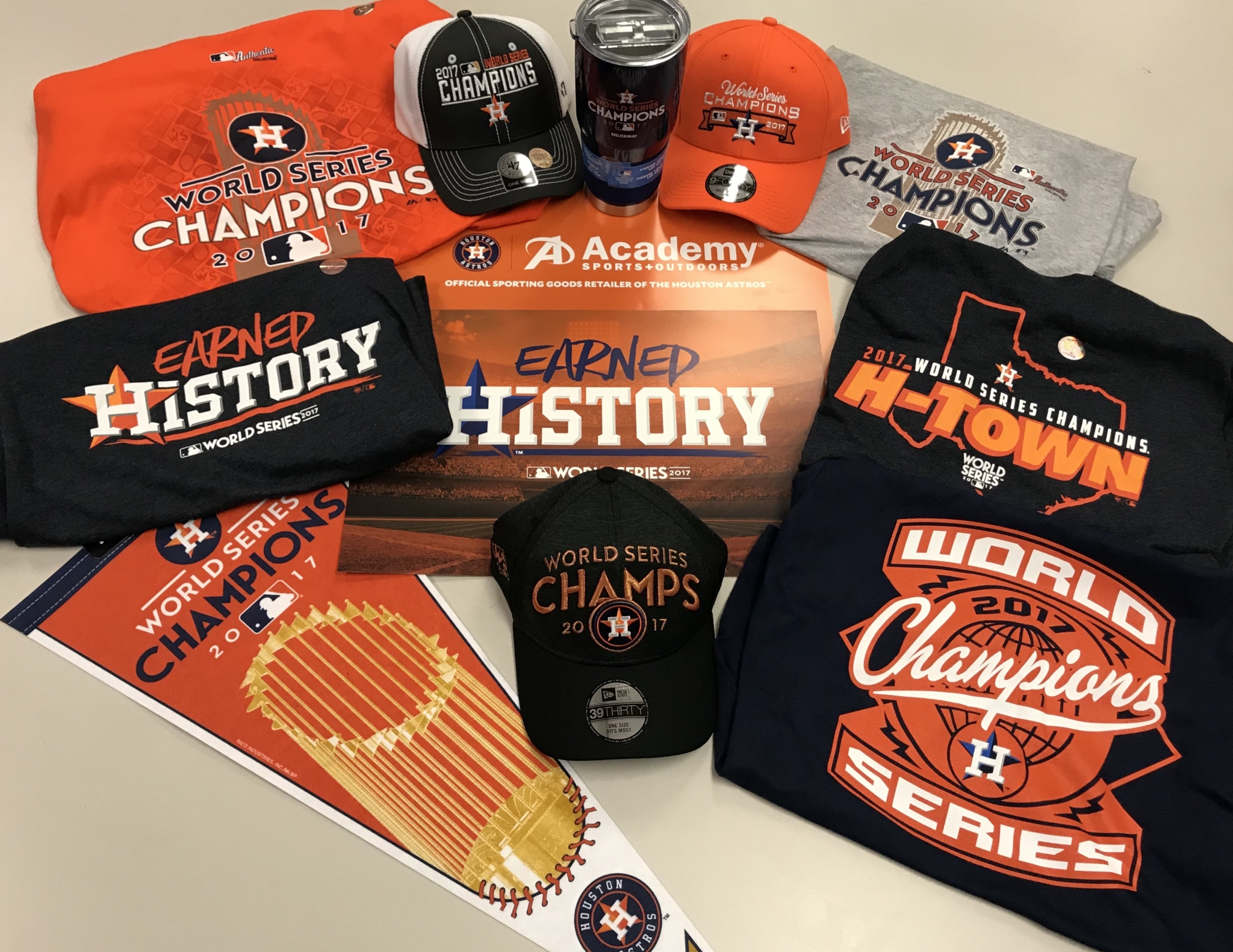 Academy opens early to sell Astros World Series Championship shirts