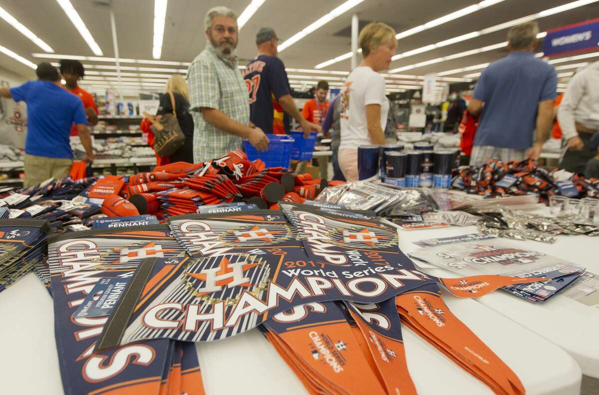 Houston Astros fans line up outside Academy to buy World Series gear