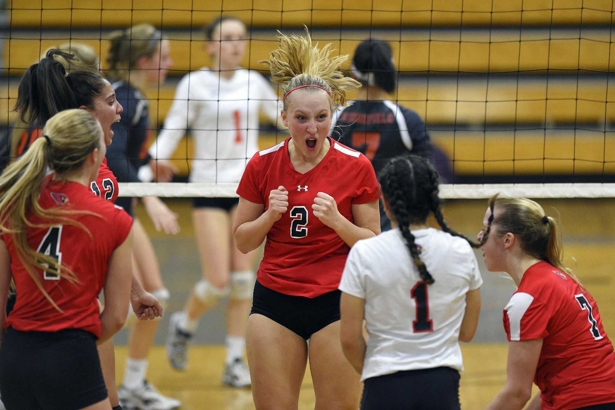 Greenwich volleyball heads back to FCIAC finals, beating Ridgefield