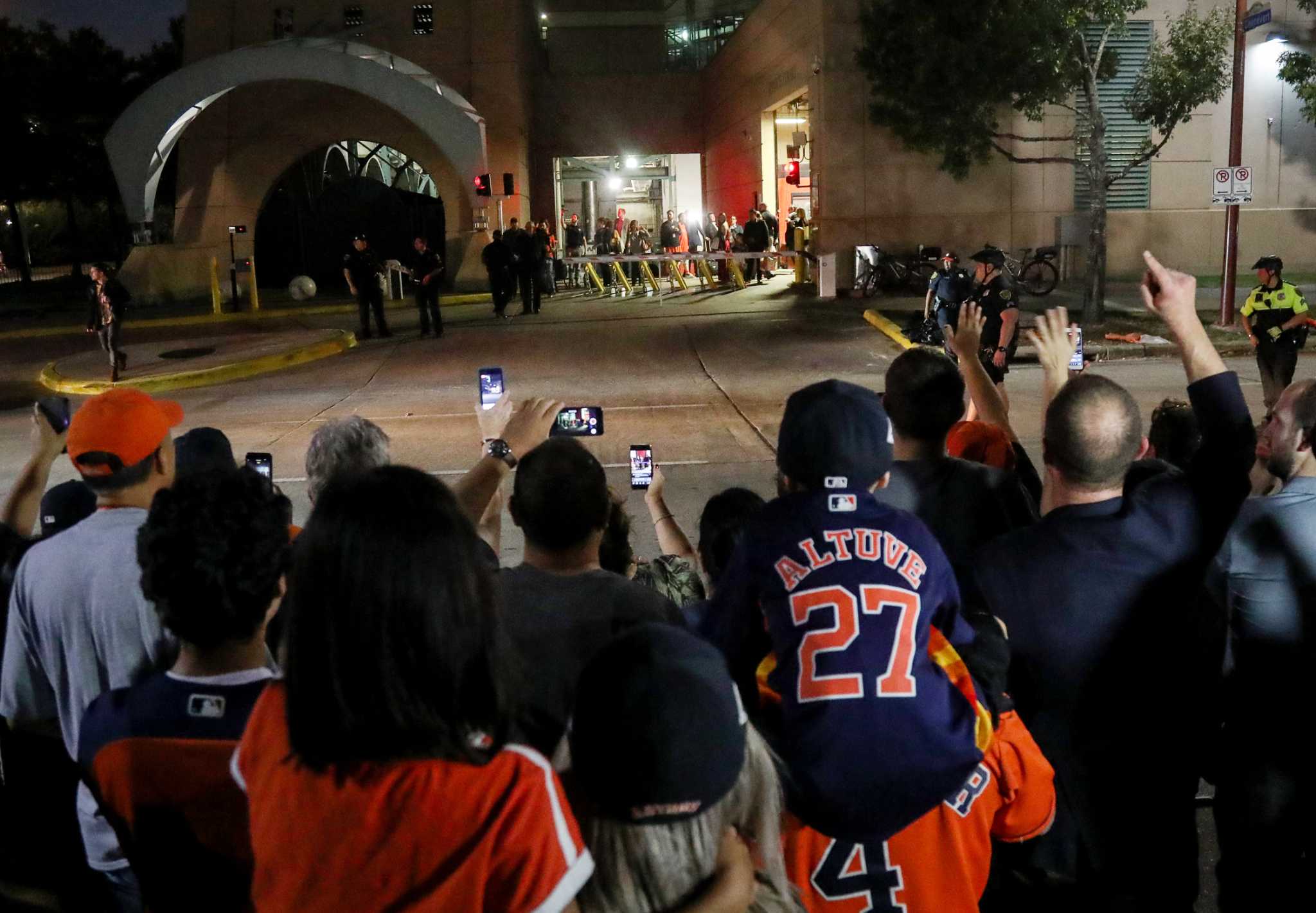 Houston Astros Win ALCS And Head To World Series – Chron Shopping