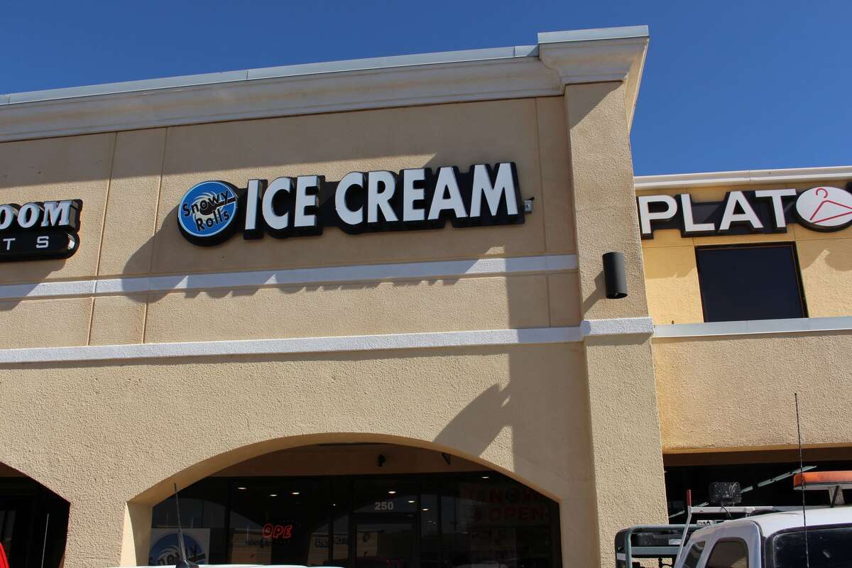 Small Bites Snowy Rolls Ice Cream serves up a different scoop