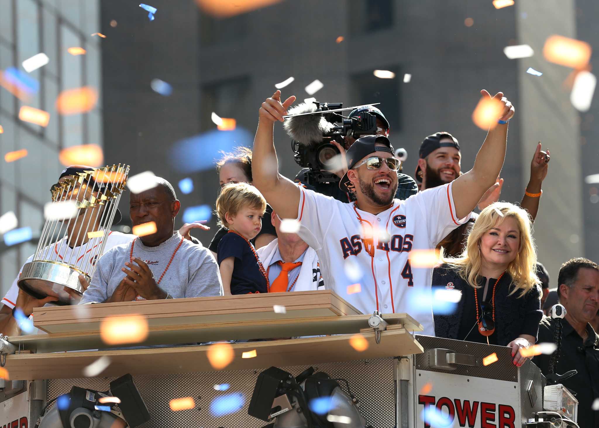 Houston Astros Fans Rescue Fallen Hat During World Series Parade