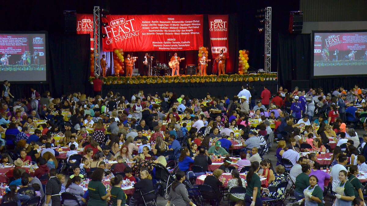 HEB hosts 29th annual Feast of Sharing at Laredo Energy Arena