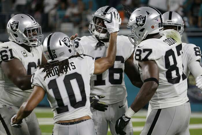 Raiders Beat Texans, 27-20, In Monday Night NFL Game In Mexico City : The  Two-Way : NPR