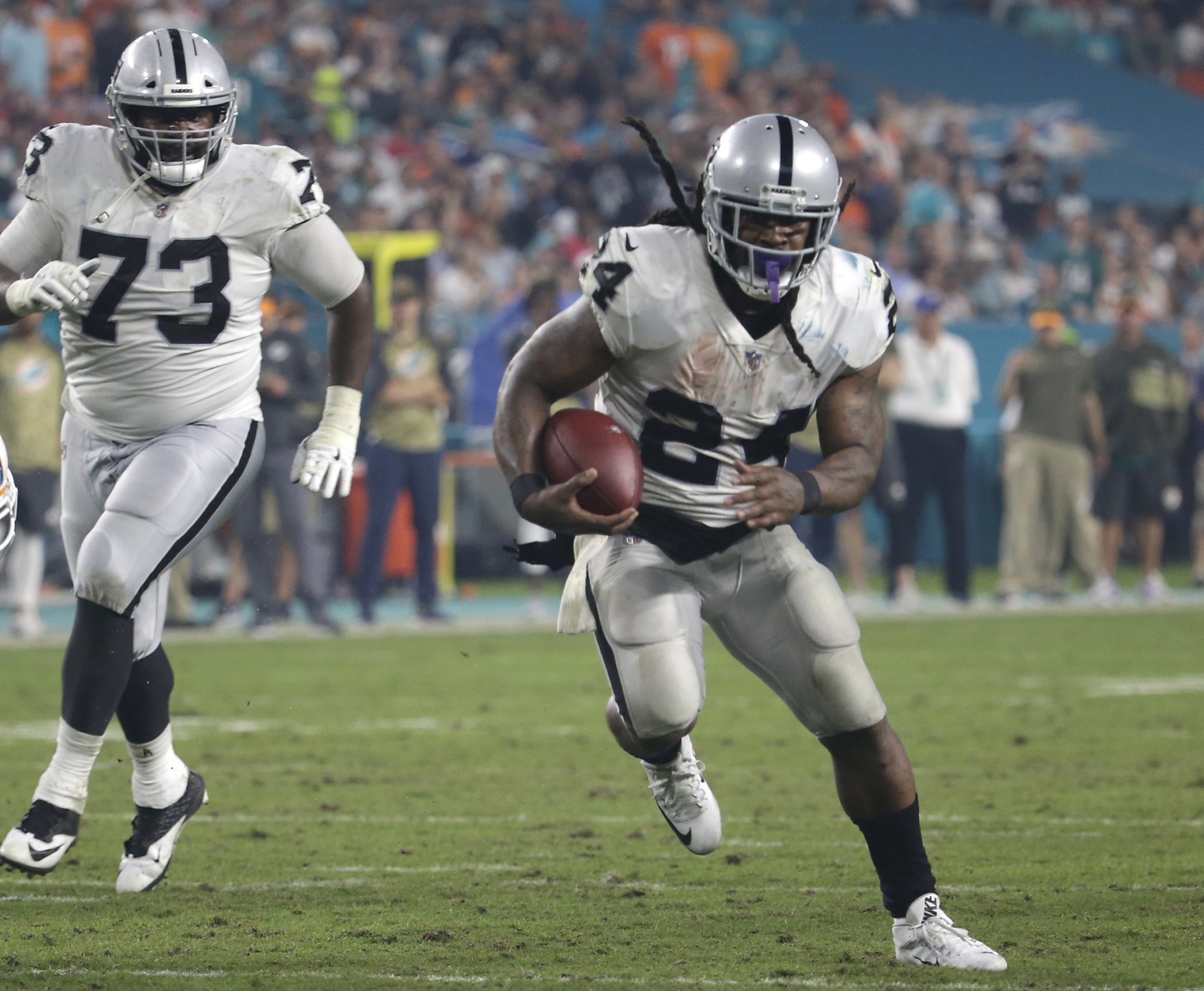 Marshawn Lynch speaks! Raiders RB 'riding with' Oakland