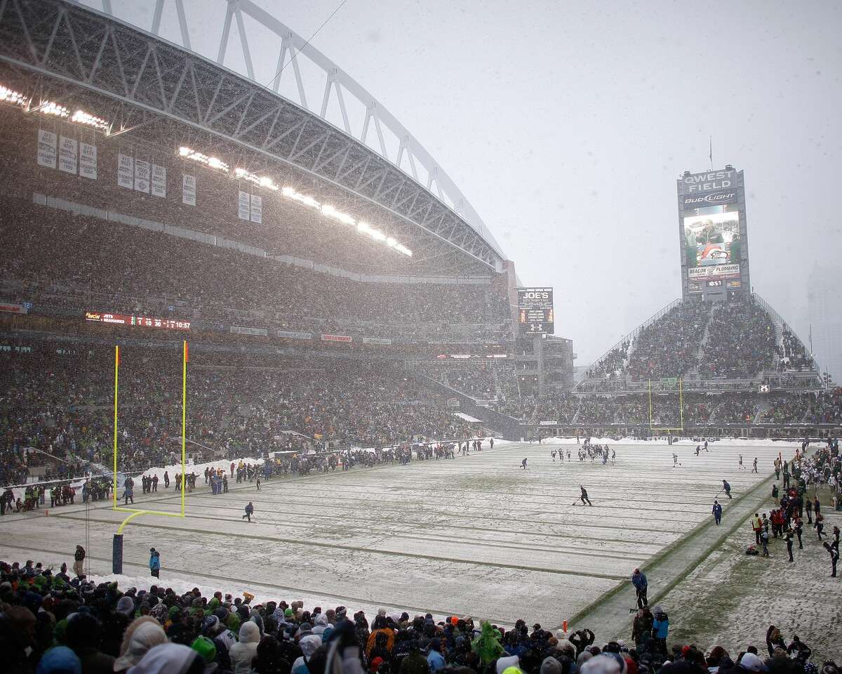 How do Seahawks usually fare at snowy CenturyLink Field?