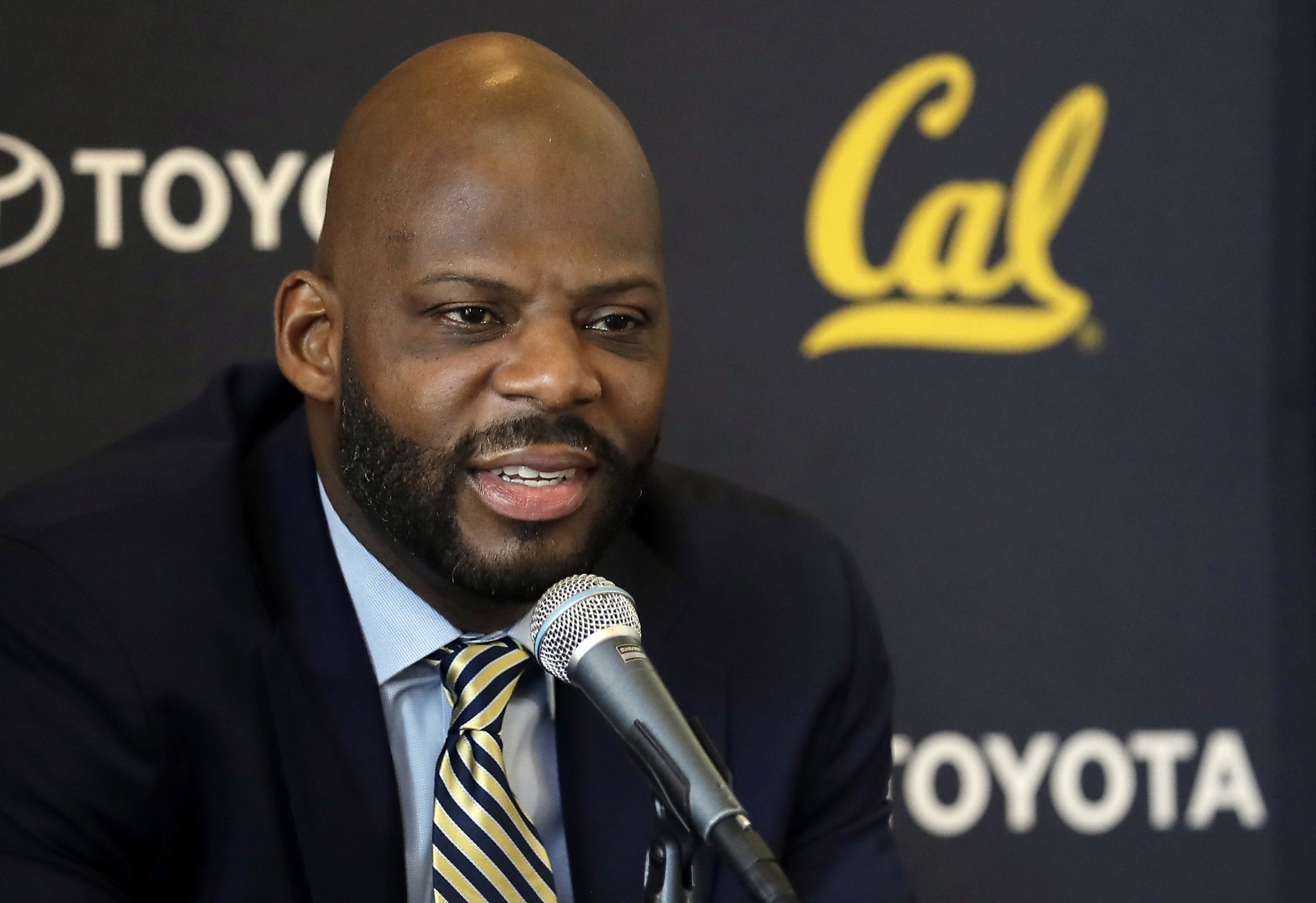 new-look-cal-basketball-team-showcases-up-tempo-style-in-exhibition-win