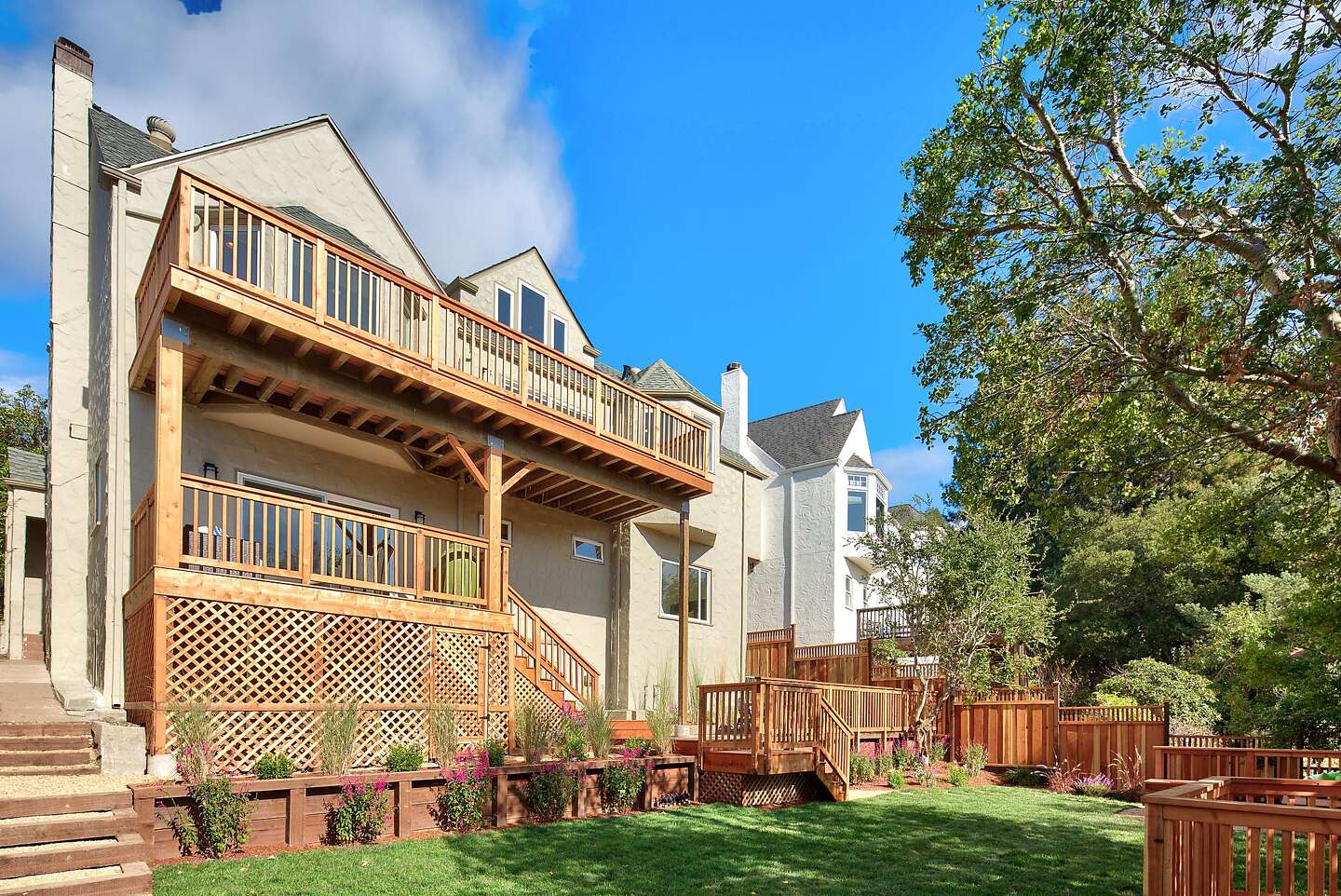 Berkeley 4-bedroom boasts enticing outdoor areas, bay views