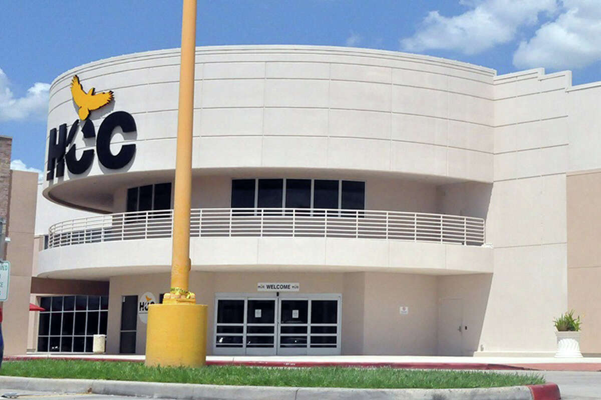 Houston Community College's Eagle Promise Program offers free college degrees to spring 2019 high school graduates living in HCC's taxing district. (File Photo)