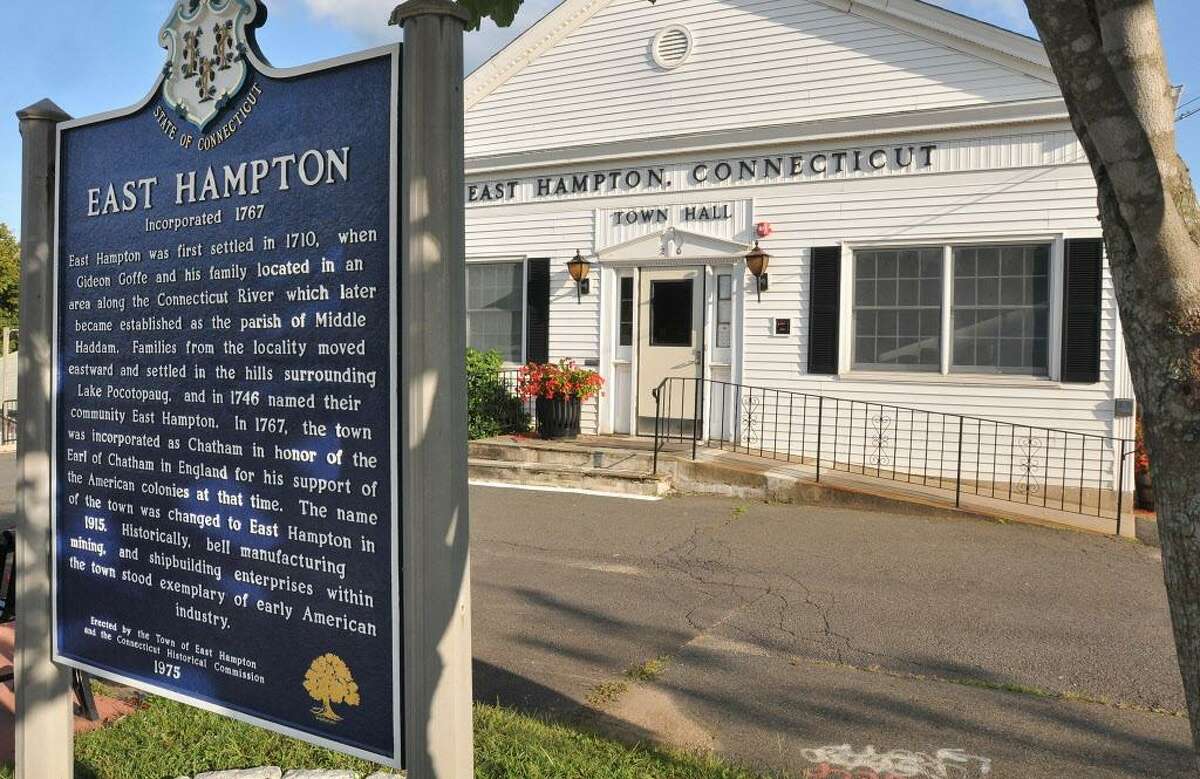 New municipal building approved by 30 votes in East Hampton