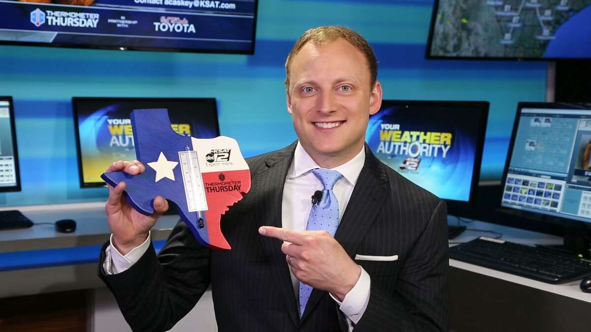 KSAT-TV has named evening meteorologist Adam Caskey, whose useful and kitschy handmade thermometers have become his trademark, to the big 10 p.m. weather job.