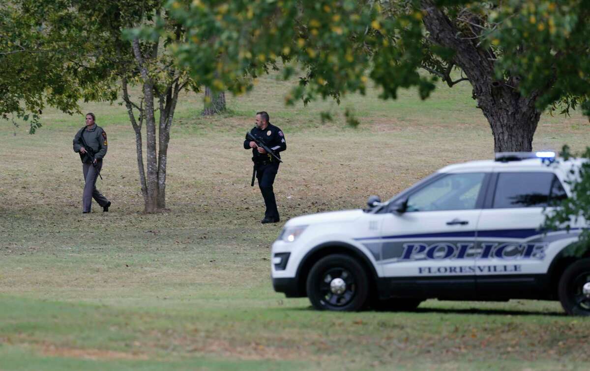 Search ends in Floresville after unsubstantiated report of shooter