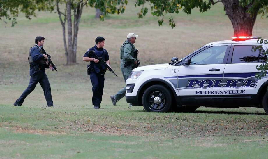 Search ends in Floresville after unsubstantiated report of shooter