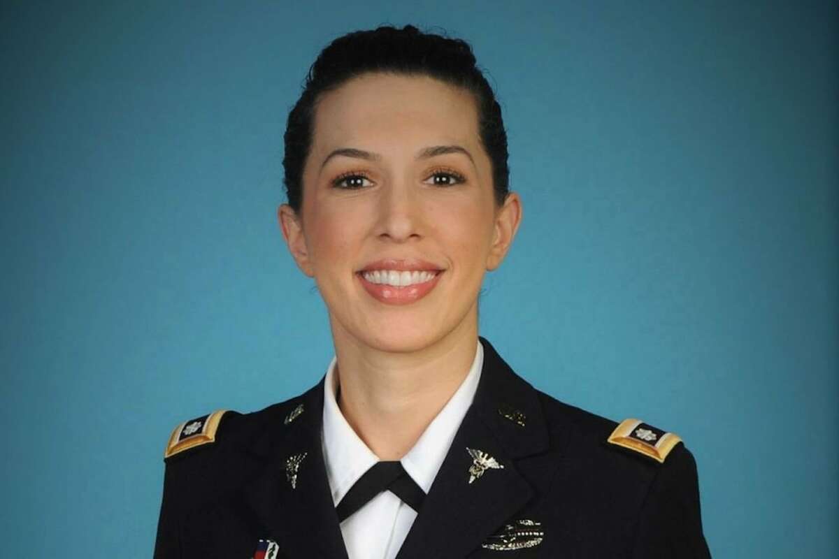 how-this-army-lieutenant-colonel-turned-her-personal-battle-with-stress