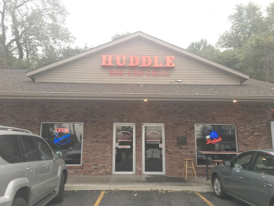 You Gotta Eat: Huddle Bar and Grill in Caseyville