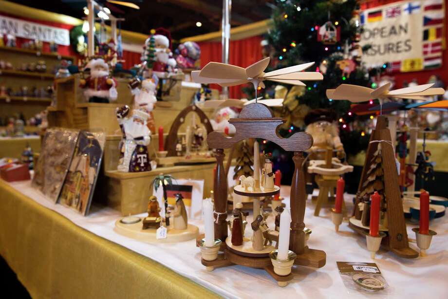 Before you go to this year's Nutcracker Market, check out our hacks