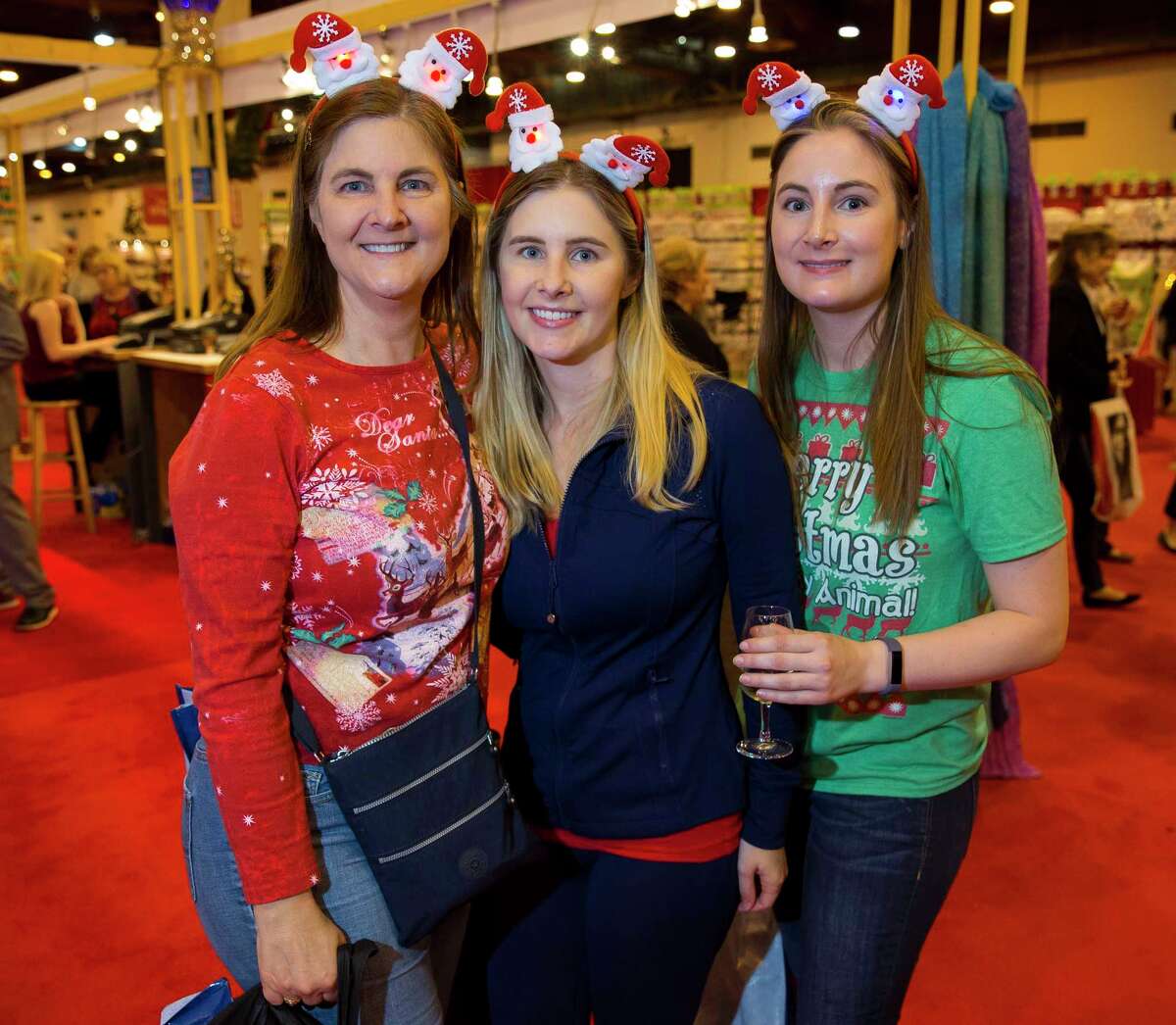 Before you go to this year's Nutcracker Market, check out our hacks